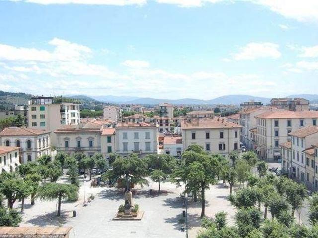 Locale Commerciale in affitto a Zambra, Sesto Fiorentino