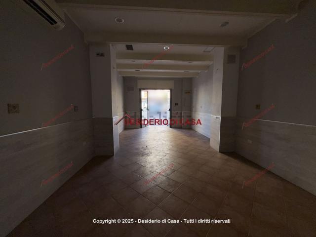 Locale Commerciale in affitto a IV Circoscrizione, Palermo