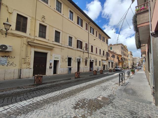 Locale Commerciale in affitto a Roma Capitale, Lazio