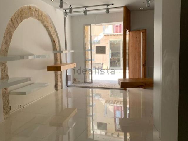 Locale Commerciale in affitto a Alcamo, Sicilia
