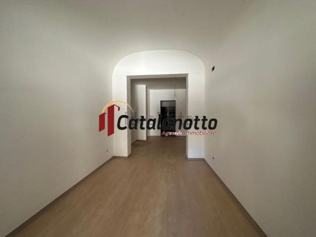 Locale Commerciale in affitto a Quartiere San Giovanni, Castelvetrano