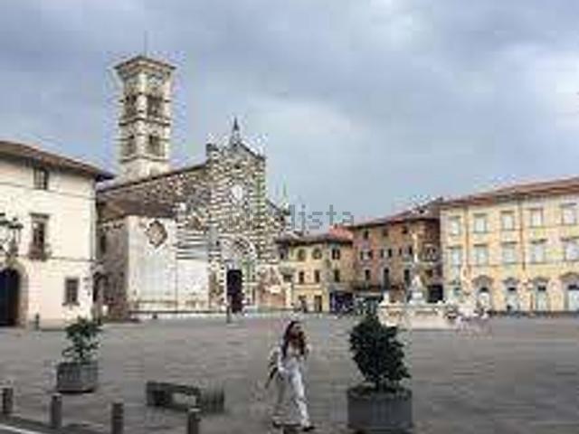 Locale Commerciale in affitto a il Cantiere, Prato