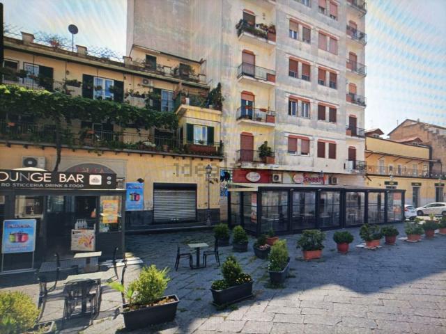 Locale Commerciale in affitto a Bagno d'Aversa, Aversa