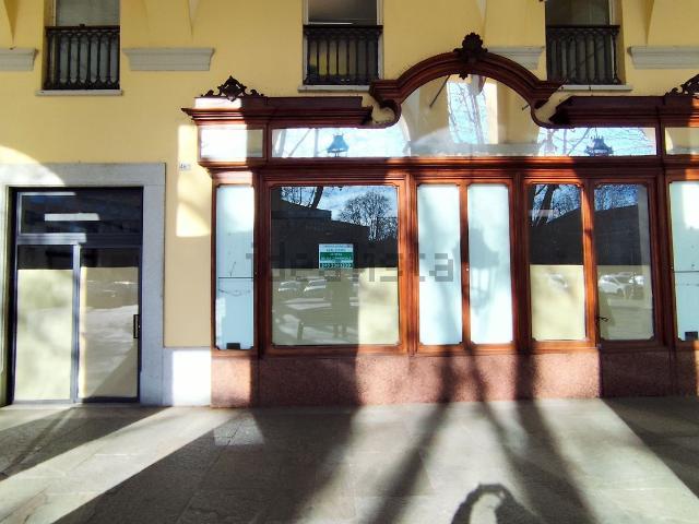 Locale Commerciale in affitto a Rione San Secondo, Piemonte