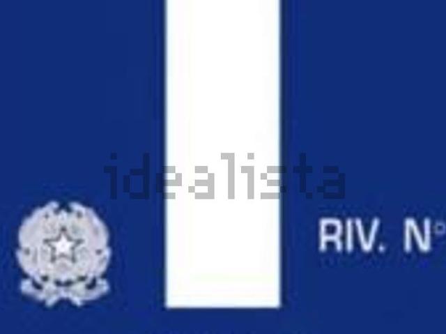 Locale Commerciale in affitto a Piacenza, Reggio Emilia