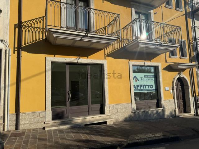 Locale Commerciale in affitto a Terre dell’Ufita, Grottaminarda