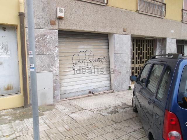 Locale Commerciale in affitto a IV Circoscrizione, Messina
