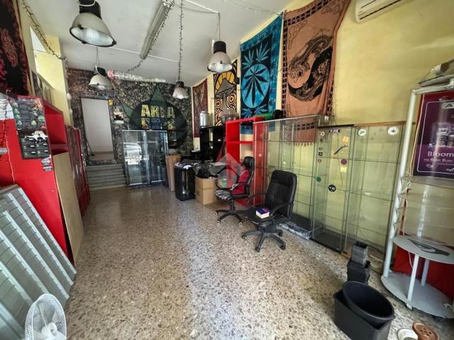Locale Commerciale in affitto a Lido di Ostia, Roma Capitale
