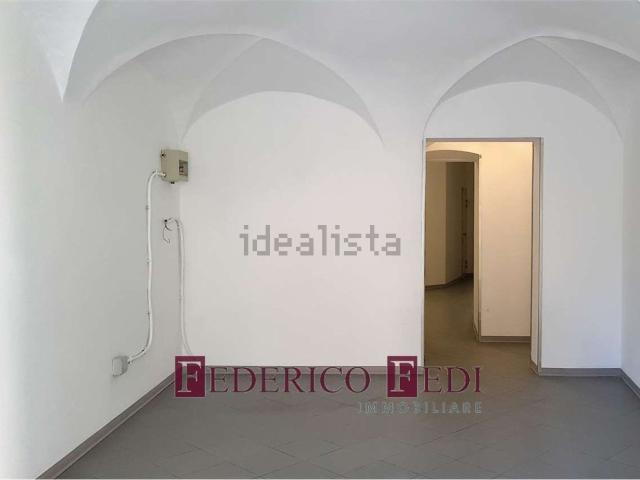 Locale Commerciale in affitto a Prato, Toscana
