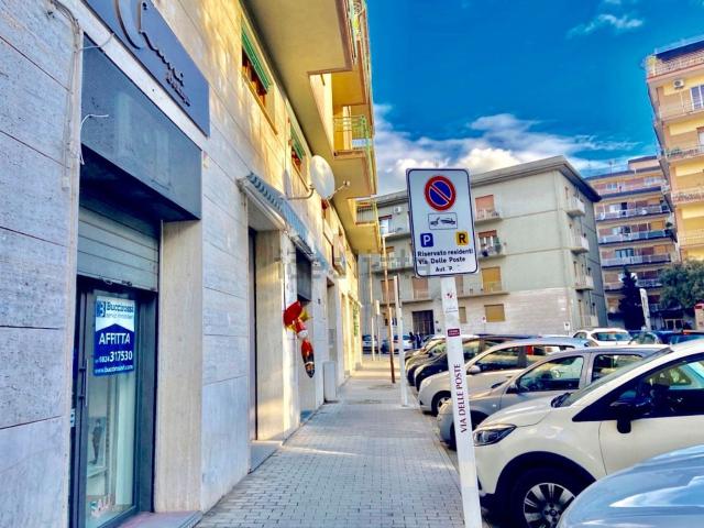 Locale Commerciale in affitto a Libertà, Benevento