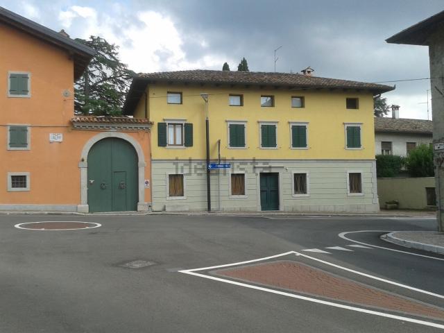 Locale Commerciale in affitto a Buttrio, Friuli-Venezia Giulia