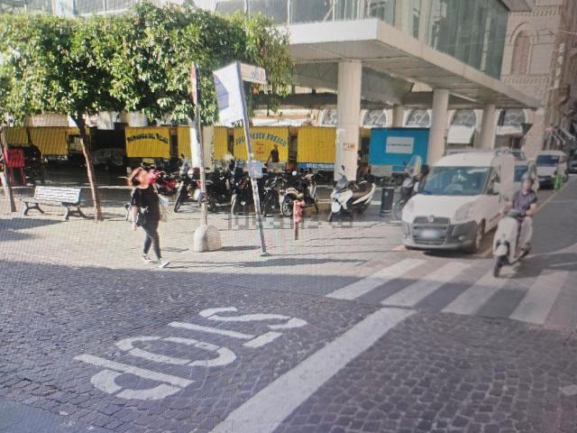 Locale Commerciale in affitto a Fabiano Alto, La Spezia