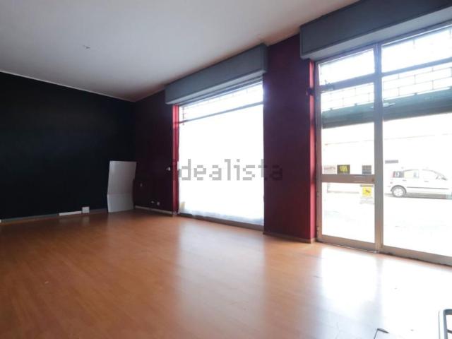 Locale Commerciale in affitto a Alessandria