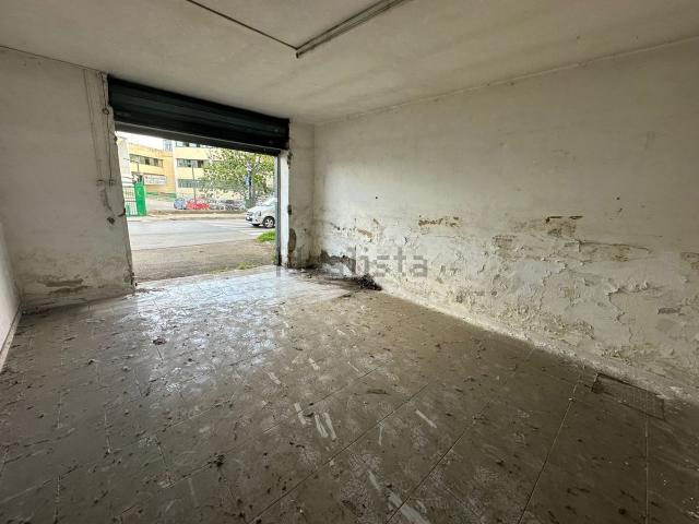 Locale Commerciale in affitto a Marano Di Napoli, Campania