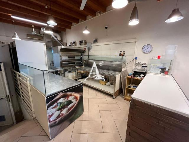 Locale Commerciale in affitto a Verona, San Felice Extra