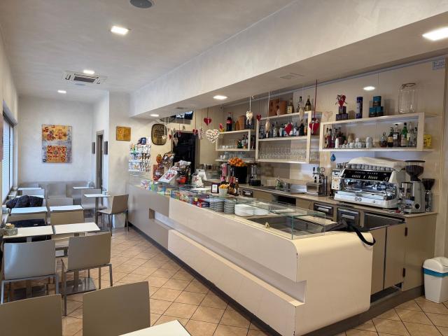 Locale Commerciale in affitto a Verona, San Massimo