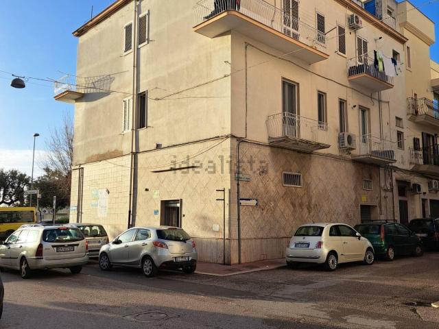 Locale Commerciale in affitto a Siponto, Puglia