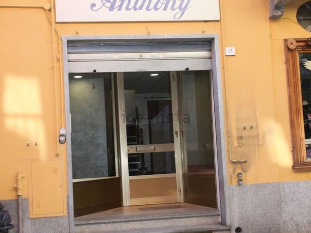 Locale Commerciale in affitto a Piemonte, Torino