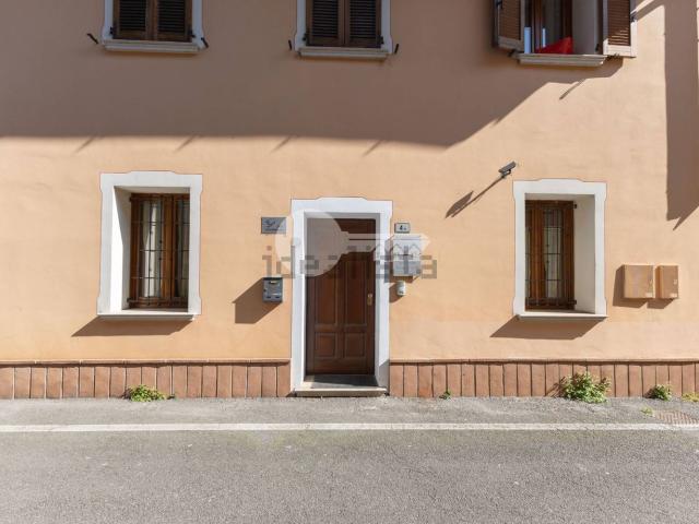 Locale Commerciale in affitto a Leno, Lombardia