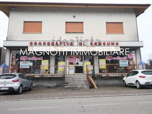 Locale Commerciale in affitto a Faedis, Friuli-Venezia Giulia