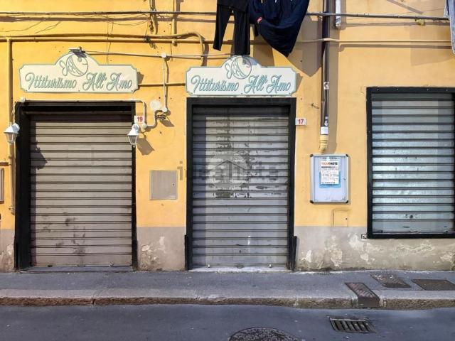 Locale Commerciale in affitto a Medio Ponente, Serra Riccò