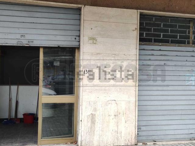 Locale Commerciale in affitto a San Silvestro, Cassino