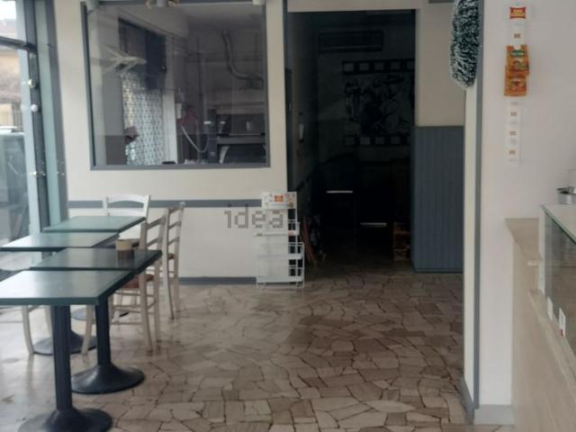 Locale Commerciale in affitto a Quartiere 4, Firenze