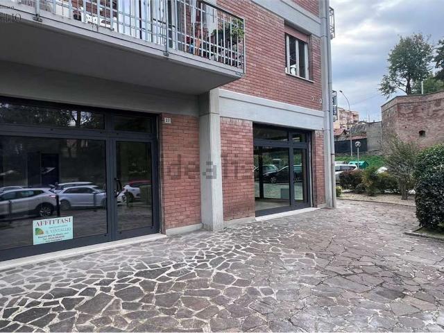 Locale Commerciale in affitto a Unione dei comuni del Distretto Ceramico, Sassuolo