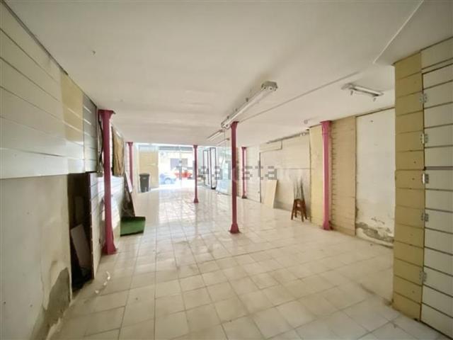 Locale Commerciale in affitto a IV Circoscrizione, Messina