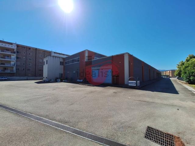 Locale Commerciale in affitto a Piano Morra, Benevento