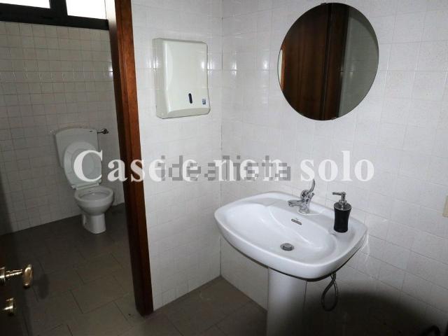 Locale Commerciale in affitto a Fonte, Riese Pio X