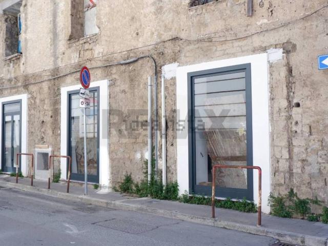 Locale Commerciale in affitto a Aldifreda, Caserta