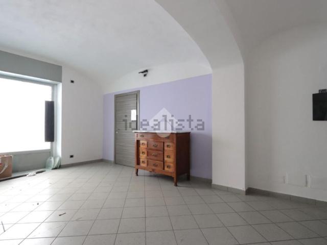 Locale Commerciale in affitto a Piemonte, Alessandria