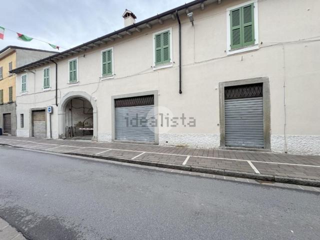 Locale Commerciale in affitto a Ospitaletto, Lombardia