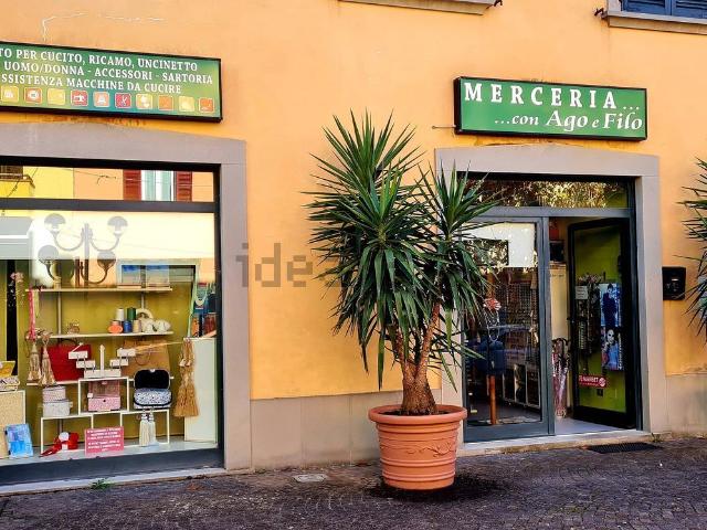 Locale Commerciale in affitto a Cortona, Toscana