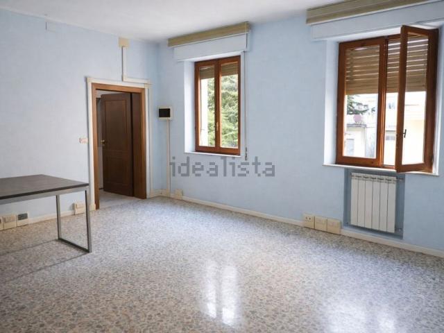 Locale Commerciale in affitto a Chiusi Scalo, Chiusi Città