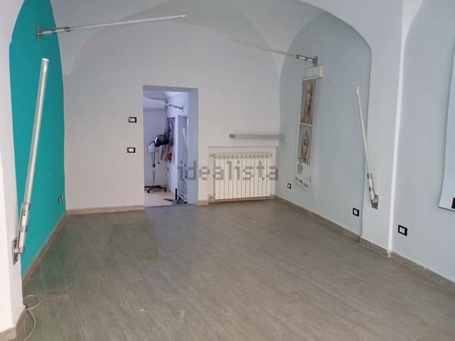 Locale Commerciale in affitto a Piemonte, Alessandria