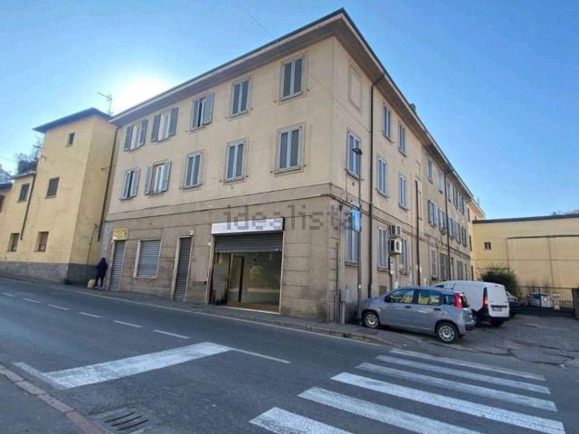 Locale Commerciale in affitto a Socco, Fino Mornasco