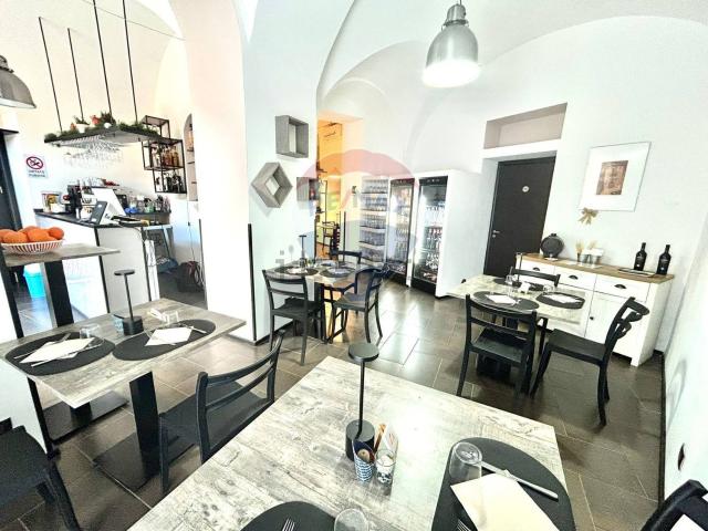 Locale Commerciale in affitto a Ragusa, Cappuccini