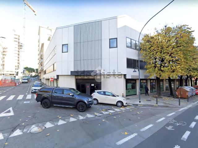 Locale Commerciale in affitto a Zona Centro, Brescia