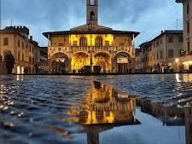 Locale Commerciale in affitto a Vetrivecchi, San Giovanni Valdarno