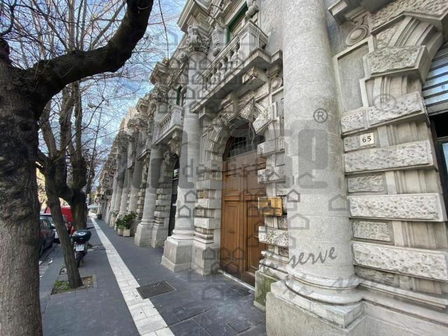 Locale Commerciale in affitto a IV Circoscrizione, Messina