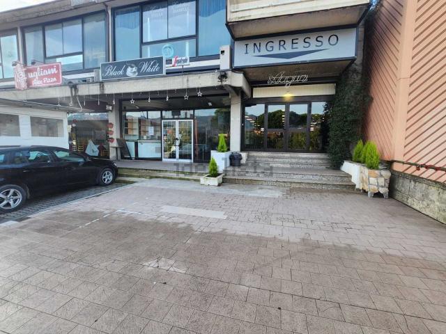 Locale Commerciale in affitto a Unione di comuni Montana Lunigiana, Fosdinovo