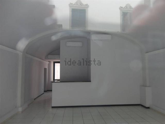 Locale Commerciale in affitto a Unione dei Comuni Circondario dell'Empolese Valdelsa, Lucardo