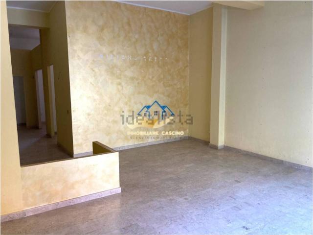 Locale Commerciale in affitto a Bagheria, Sicilia