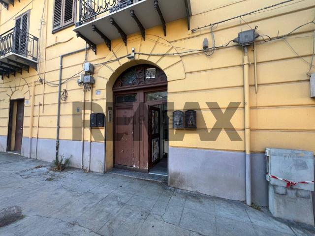 Locale Commerciale in affitto a IV Circoscrizione, Palermo