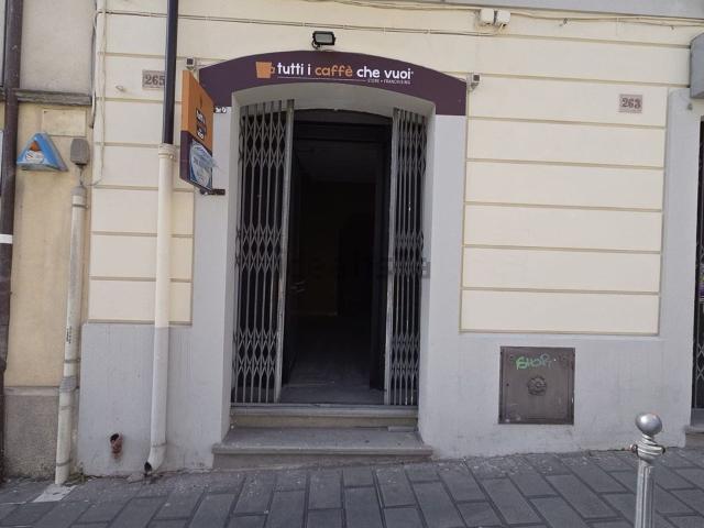 Locale Commerciale in affitto a Siano, Calabria