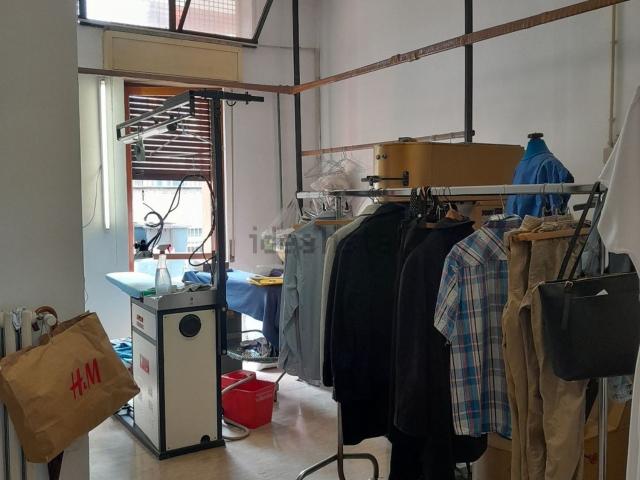 Locale Commerciale in affitto a Sant'Antonio, Piemonte