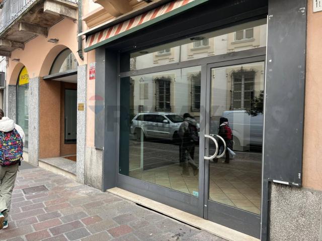Locale Commerciale in affitto a Revellino, Lodi
