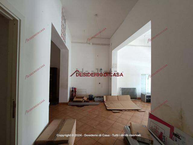 Locale Commerciale in affitto a Ficarazzelli, Ficarazzi